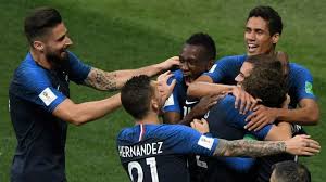 رامي يقبل كأس العالم مع لاعبي فرنسا بعد تتويجهم باللقب عام 2018 (رويترز). Ù…ÙˆÙ†Ø¯ÙŠØ§Ù„ Ø±ÙˆØ³ÙŠØ§ ÙØ±Ù†Ø³Ø§ ØªØ­Ø±Ø² ÙƒØ£Ø³ Ø§Ù„Ø¹Ø§Ù„Ù… Ù„Ù„Ù…Ø±Ø© Ø§Ù„Ø«Ø§Ù†ÙŠØ© Ø¥Ø«Ø± ÙÙˆØ²Ù‡Ø§ Ø¹Ù„Ù‰ ÙƒØ±ÙˆØ§ØªÙŠØ§ ÙÙŠ Ø§Ù„Ù†Ù‡Ø§Ø¦ÙŠ 4 2