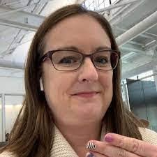 Dennis Shrewsberry's Instagram, Twitter & Facebook