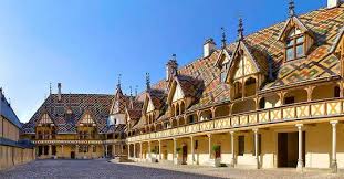 Agenda Du Vin Hospices De Beaune Chez Christie S En 2020 Hospices De Beaune Les Regions De France Bourgogne