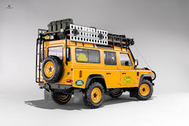 Finding me by eveningland.subscribe to watch more videos!!! Almost Real 1 18 Land Rover Defender 110 Camel Trophy
