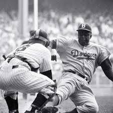 Jackie Stealing Home With Images Jackie Robinson Sports Photos Sports