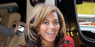 Top 10 Celebrity Baby Bumps of 2011