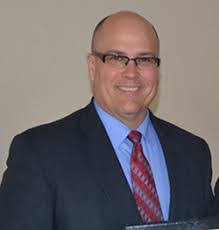 Earl Engeron's Instagram, Twitter & Facebook