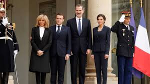 La première dame plus incontournable que jamais en 2021. Royal Ladies On Twitter On March 11 2020 King Felipe Vi And Queen Letizia Of Spain Attended A Lunch Hosted By French President Emmanuel Macron And His Wife Brigitte Macron On The