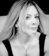 The key to the mystery of a great artist is that for reasons unknown, he  will give away his energies and his life just to make sure that one note  follows another...