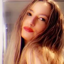 Gina Carney's Instagram, Twitter & Facebook