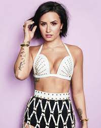We're officially calling it red hot for the summer. Demi Lovato Poses For Cosmopolitan Magazine September 2015 Photoshoot Demi Lovato Pictures Demi Lovato Demi