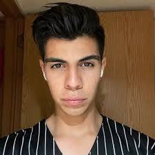 Abraham Marquez (@alejando_9)