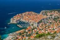 File:The walls of the fortress and View of the old city. panorama.jpg - Wikipedia