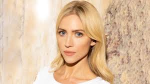 brittany snow lovebot (@brittanysnow)