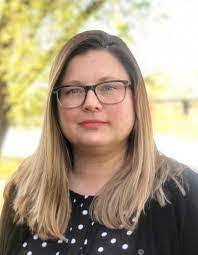 Daphne Weaver's Instagram, Twitter & Facebook