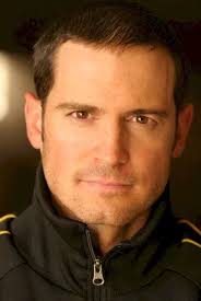 Daniel Cosgrove : sa biographie, filmographie, et quelques photos