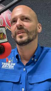 Wilbert Nieves Chaparro ਲਾਈਵ ਸੀ।