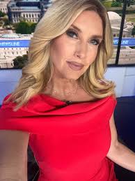 No two days are every the same but here's a general look inside my day at  ABC News Live. Anything surprise you?