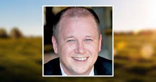 Nick Leighton's Instagram, Twitter & Facebook