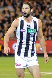 Collingwood players ben kennedy, brodie grundy, tim broomhead and jackson ramsey muck about in the surf. Brodie Grundy Wikipedia