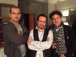Leodagan et dame seli sont joués par lionnel astier et joëlle sevilla, son père et sa mère. Alexandre Astier Bruce Benamran Et Etienne Klein Ces Genies Inicio Facebook