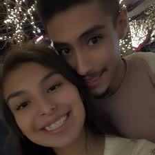 I have 2 twin size mattresses to give away in excellent condition,  including the frames and box springs. They must come and pick them up.