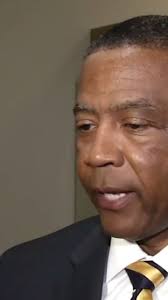 Derrick Schofield stepping down as Correction Commissioner