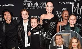 Angelina Jolie Says She Split From Brad Pitt For Kids Well Being Daily Mail Online