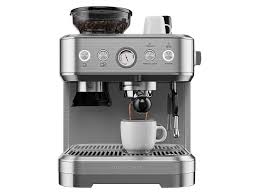 The £49.99 machine is compatible with nespresso capsules, as well as lidl's bellarom pod capsules, which cost £2.69 for 10 pods and come in. Silvercrest Machine A Expresso Avec Broyeur Integre 1 770 W Lidl Shop Be