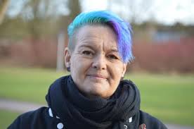 Kreis Pinneberg: Linken-Politikerin will andere Politiker nerven