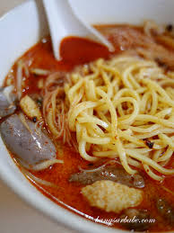 I haven't been home to penang for well over eight months so it's hard not to miss all the great foods of my hometown. Hot Bowl White Curry Mee Penang Bangsar Babe