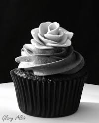 Cupcake In B W Black Cupcakes Black And White Cupcakes Wedding Cupcakes