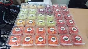 Masukkan ke dalam cup, simpan di dalam lemari es. Buah Potong Dalam Cup Pilihan Finger Food Yang Baik Untuk Si Buah Hati Ibu Harus Tahu Berbeda Daerah Berbeda Jenis Rujak Lho Kivtabas