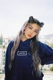 Makeup Artist Pony On The Beauty Trends To Know In 2020 Korean Hairstyle Pony Makeup Pony Korean