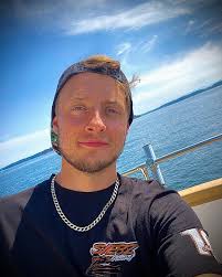 Austin-Lee Richard Sieben (@austinlee9d) · Instagram photos and Reels