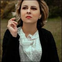 Lise Jacques's Instagram, Twitter & Facebook