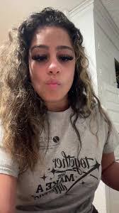 Magali Reyes's Instagram, Twitter & Facebook