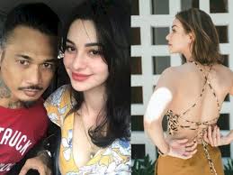 Kebahagiaan tersebut diungkapkan oleh nora dengan memamerkan foto kemesraannya dengan pentolan band superman is dead atau sid itu. Yd5uuj8ljtqlum