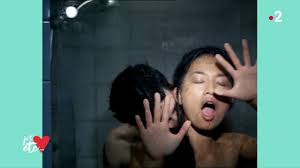 Il prend ses affaires et il sort de la пж помогите Pourquoi Crie T On Lorsque L On Fait L Amour Je T Aime Etc Youtube