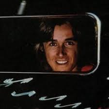 Glen Vance's Instagram, Twitter & Facebook