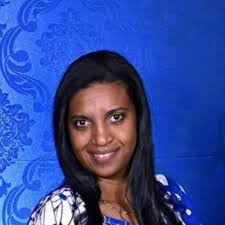 Comemorando meu aniversário com o meu filho do coração #WesleyCarvalhaes ,  meus amigos #EvandroLaCoste , #Glaucia, #SolangeAssimos, #Claudia ,  #ClaudioSpindoka , #EzequielBarbos, e meu assessor Davy Klaus 🎁🛍🎊🎉🎀  Amo vocês 💕💕