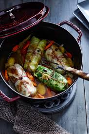 Tolles Slow Cooking Rezept Die Besten Kohlrouladen Die Meisten Kennen Sie Viele Lieben Sie Und Einige Meiden Sie Pr Rezepte Slow Cooking Lebensmittel Essen