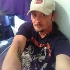 Jasmine sent you a private message 5 minutes ago "Where are you from?"