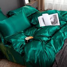 Find the bedding you need here. China Double King Size Pure Satin Silk Bedding Set Home Textile Dark Green Bed Bed Cloth Sheet Flat Sheet Bed Romantic Style Bedding Set Photos Pictures Made In China Com
