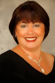 Shadow Wood Country Club Property Search