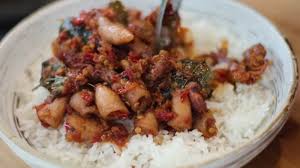 Masukkan daun kemangi, aduk sebentar, lalu angkat. Resep Sambal Cumi Balado Lezat Ala Chef Devina Hermawan Wajib Dicoba Okezone Lifestyle