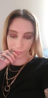 Emily's Hair & Makeup page