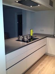 Grifflose Kuche Mit Glasfront Fertiggestellte Kuchen Schuller C3 Kuche Grifflos Haus Kuchen Kuche