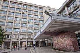 În condițiile în care numărul de absolvenți de liceu cu diplomă de bacalaureat a scăzut la nivel național, upt a ocupat toate cele 2260 de locuri bugetate. Uvt Deschide Noua PerioadÄ De Admitere Pentru Cele 11 FacultÄÈi