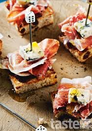 Quince Ham Blue Cheese Pintxos Pronounced Pinchos And Coming From The Basque Country Of Spain Click On The Photo To Get The Hapjes Eten En Drinken Eten