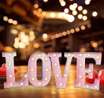 STAOEDU Pink Light Up Marquee Letters with Lights – Cute Style Lighted  Alphabet Letter Signs - Coffee Bar Apartment Bedroom Wall Home Initials  Decor