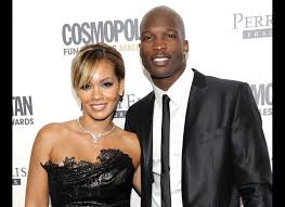One of those marriages ended in court, but he's now dating someone else. Deion Sanders Pilar Sanders Divorce Child Support Ordered Huffpost Life