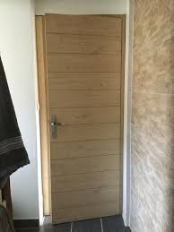 Les dressings et placards en kit reviennent moins chers que les modèles sur mesure. Bloc Porte Chene Plaque Chene Noe Artens H 204 X L 73 Cm Poussant Droit Leroy Merlin Bloc Porte Decoration Porte Interieur Porte Interieur Bois