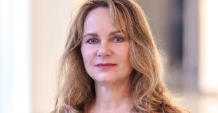 Amanda Mcvay's Instagram, Twitter & Facebook